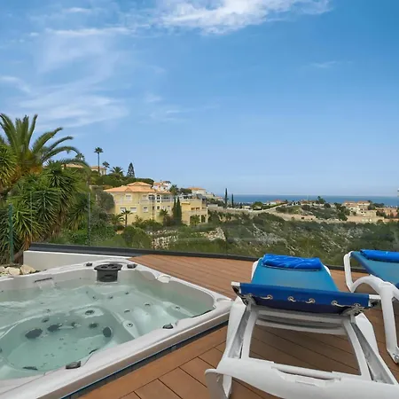 فيلة Anna Y Emma By Aguilarent